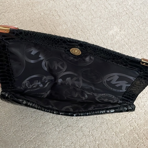 Michael Kors classic Clutch bag - Picture 5 of 8
